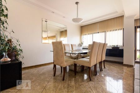 Sala de apartamento para alugar com 4 quartos, 280m² em Vila Alexandria, São Paulo