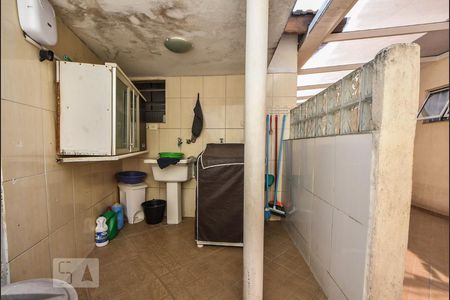 Casa à venda com 209m², 4 quartos e 2 vagasLavanderia