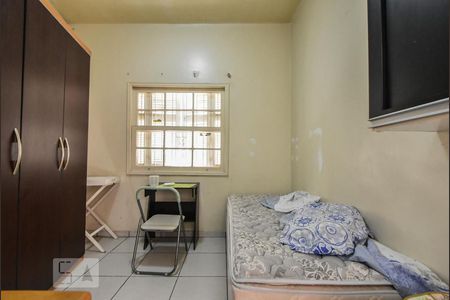 Casa à venda com 209m², 4 quartos e 2 vagasEdícula de Serviços