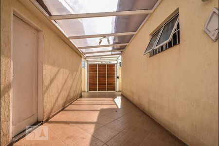 Casa à venda com 209m², 4 quartos e 2 vagasGaragem
