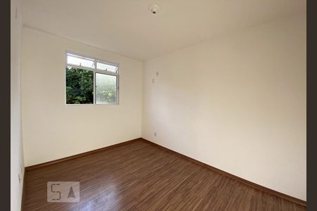 Dormitório de apartamento à venda com 2 quartos, 52m² em Feitoria, São Leopoldo