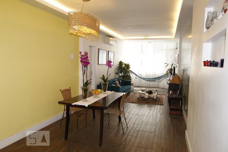 Sala de apartamento à venda com 3 quartos, 134m² em Laranjeiras, Rio de Janeiro