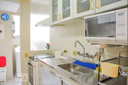 Apartamento à venda com 71m², 2 quartos e sem vagacozinha