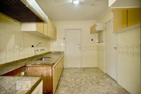 Cozinha de apartamento à venda com 2 quartos, 70m² em Vila Romana, São Paulo