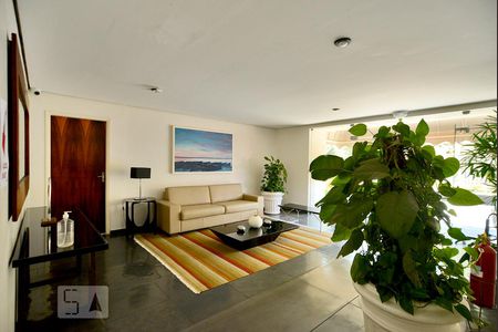 Apartamento à venda com 70m², 2 quartos e 1 vagaHall social