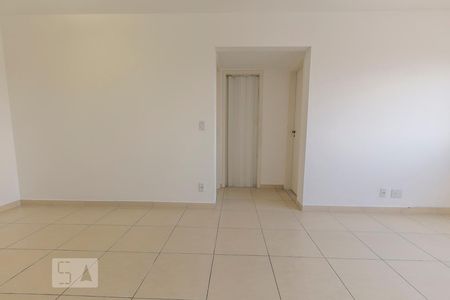 Sala  de apartamento à venda com 2 quartos, 50m² em Vila Mangalot, São Paulo