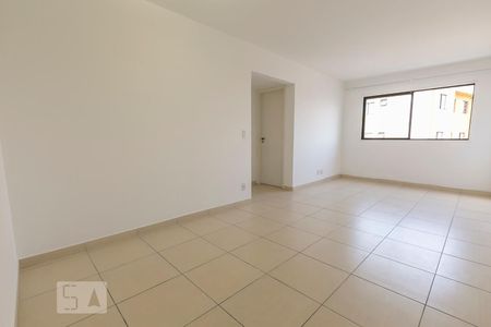 Sala de Apartamento com 2 quartos, 46m² Vila Mangalot