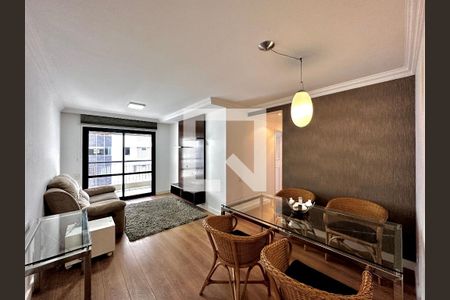 Sala de apartamento para alugar com 2 quartos, 70m² em Cidade Monções, São Paulo