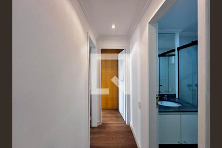 Apartamento para alugar com 70m², 2 quartos e 1 vagaCorredor Quartos