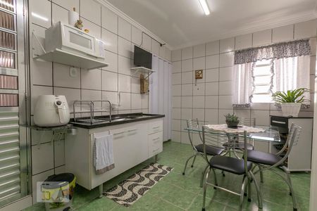 Casa à venda com 187m², 6 quartos e 2 vagasCozinha