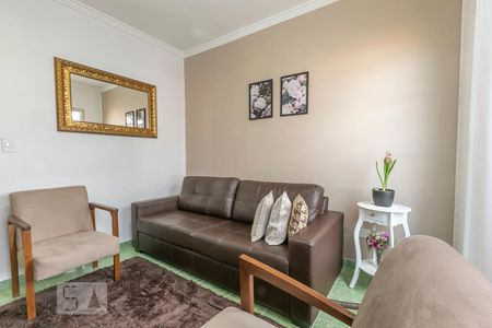 Sala de casa à venda com 6 quartos, 187m² em Vila Aurora (zona Norte), São Paulo