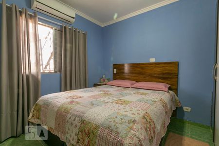 Casa à venda com 187m², 6 quartos e 2 vagasQuarto 2