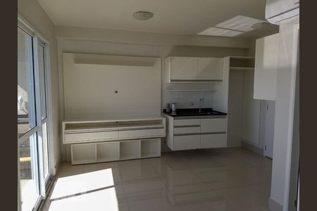 Sala/Quarto de kitnet/studio à venda com 1 quarto, 38m² em Jardim Novo Santo Amaro, São Paulo