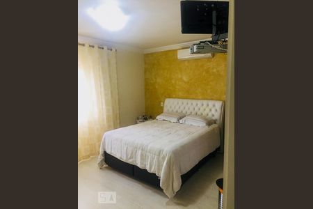 Casa à venda com 470m², 4 quartos e 7 vagasQuarto Suíte 1