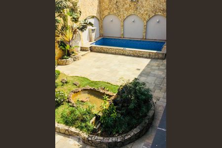 Casa à venda com 470m², 4 quartos e 7 vagasLago