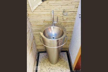 Casa à venda com 470m², 4 quartos e 7 vagasLavabo