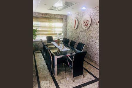 Casa à venda com 470m², 4 quartos e 7 vagasSala de Jantar