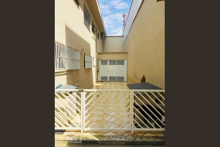 Quintal de casa à venda com 4 quartos, 470m² em Vila Carrão, São Paulo