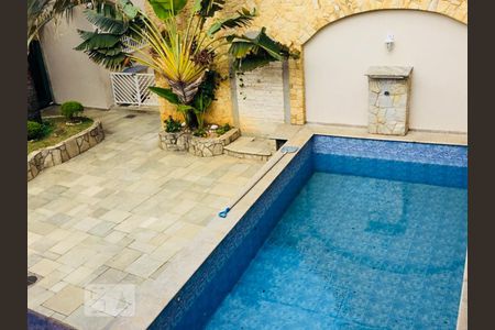 Casa à venda com 470m², 4 quartos e 7 vagasPiscina