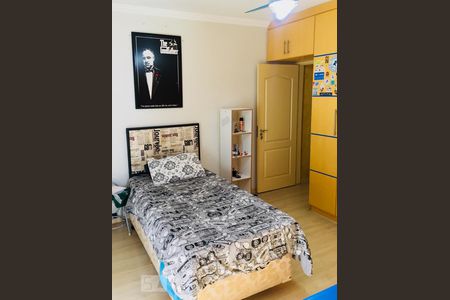 Casa à venda com 470m², 4 quartos e 7 vagasQuarto Suíte 3