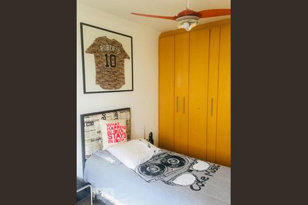 Casa à venda com 470m², 4 quartos e 7 vagasQuarto Suíte 2