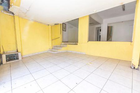 Sala 1  de kitnet/studio à venda com 3 quartos, 150m² em Água Fria, São Paulo