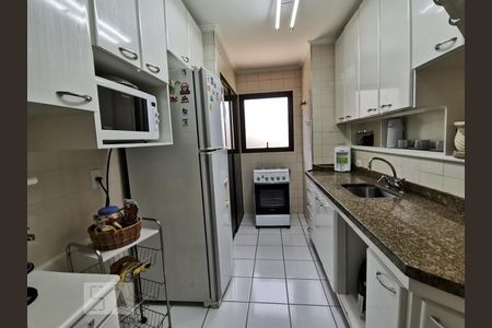 Cozinha de apartamento à venda com 3 quartos, 82m² em Jardim Colombo, São Paulo