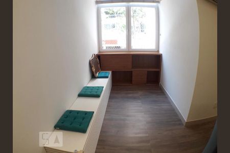 Apartamento para alugar com 107m², 3 quartos e 1 vagaCloset 