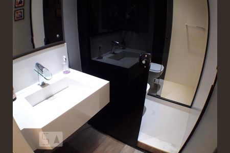 Banheiro de apartamento para alugar com 3 quartos, 107m² em Flamengo, Rio de Janeiro