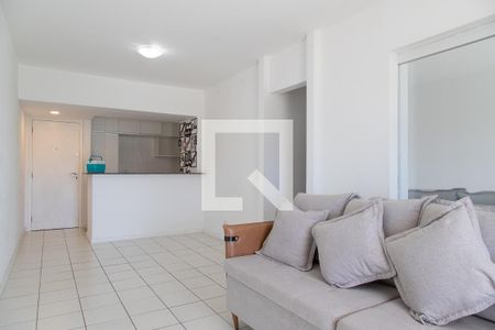 Sala de apartamento para alugar com 3 quartos, 89m² em Recreio dos Bandeirantes, Rio de Janeiro