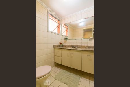 Banheiro da Suite de apartamento à venda com 3 quartos, 89m² em Vila Gilda, Santo André