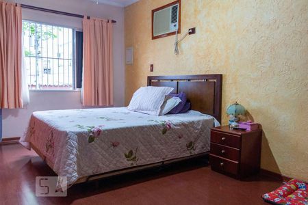 Suíte de casa à venda com 3 quartos, 200m² em Vila Vera, São Paulo