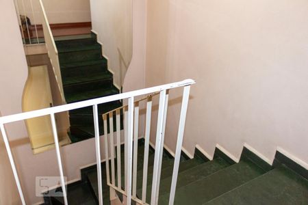 Escada de casa à venda com 3 quartos, 200m² em Vila Vera, São Paulo