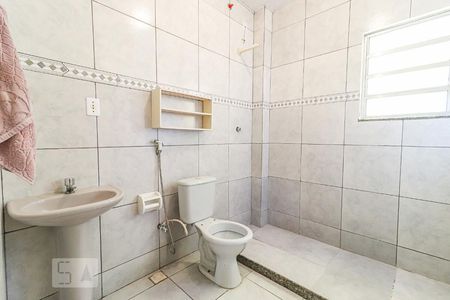 Banheiro de casa para alugar com 1 quarto, 50m² em Curicica, Rio de Janeiro