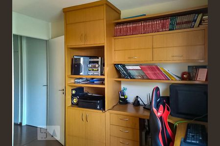 Quarto 2 de apartamento à venda com 3 quartos, 107m² em Vila Olímpia, São Paulo