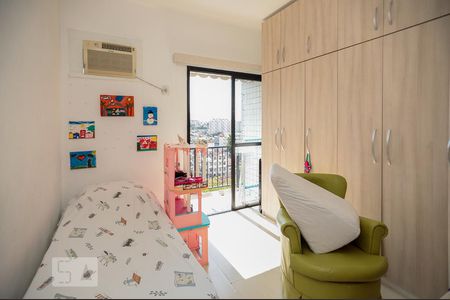 Apartamento à venda com 78m², 2 quartos e 1 vagaQuarto 2