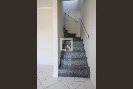 Escada de casa à venda com 3 quartos, 120m² em Vila Basileia, São Paulo