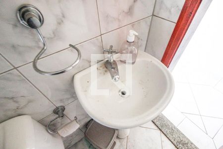 Casa à venda com 120m², 3 quartos e 2 vagas Casa à venda com 120m², 3 quartos e 2 vagasLavabo