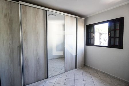 Casa à venda com 120m², 3 quartos e 2 vagas Casa à venda com 120m², 3 quartos e 2 vagasQuarto 3