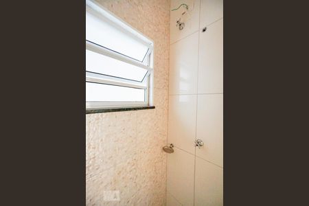 Detalhe banheiro de apartamento para alugar com 2 quartos, 45m² em Chácara Mafalda, São Paulo