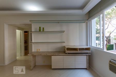 Sala de apartamento para alugar com 2 quartos, 50m² em Ipanema, Rio de Janeiro
