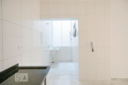 Cozinha de apartamento para alugar com 2 quartos, 45m² em Chácara Mafalda, São Paulo