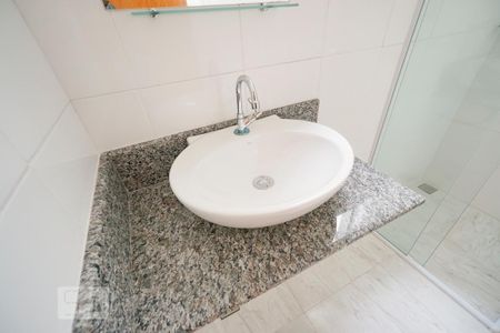 Detalhe baheiro de apartamento para alugar com 1 quarto, 35m² em Chácara Mafalda, São Paulo