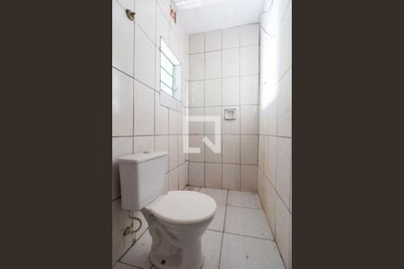 Banheiro de casa para alugar com 1 quarto, 45m² em Vila Taquari, São Paulo