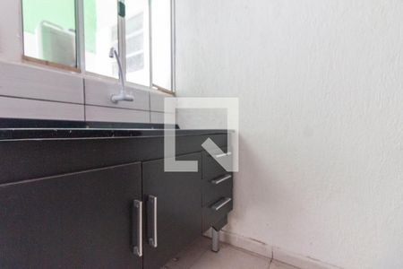 Cozinha de casa para alugar com 1 quarto, 45m² em Vila Taquari, São Paulo