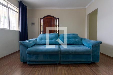 Sala de casa para alugar com 3 quartos, 200m² em Vila Ré, São Paulo