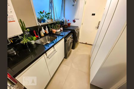 Apartamento à venda com 236m², 4 quartos e sem vagaÁrea de Serviço