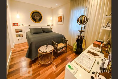 Apartamento à venda com 236m², 4 quartos e sem vagaQuarto Suíte 1