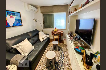 Sala de TV - quarto reversível de apartamento à venda com 4 quartos, 236m² em Santa Cecília, São Paulo
