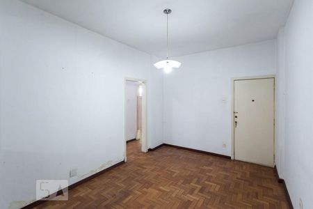 Sala 1 de apartamento à venda com 3 quartos, 150m² em Centro, Belo Horizonte